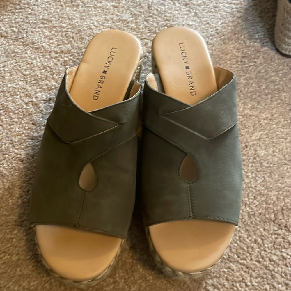 Lucky Brand Genzy Espadrille Platform Slide Sandals Size 8.5 Olive Green Suede